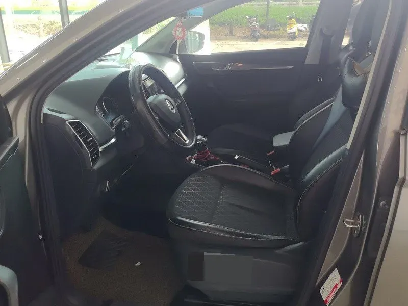 2019 Skoda Karoq 1.4T 150HP L4 7DCT,autocango,china used car exporter,china ev exporter,chinese used car exporter,chinese used ev exporter