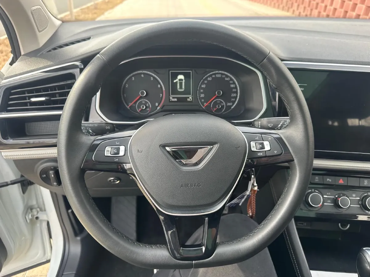 2023 Jetta VS7 1.4T 150HP L4 6AT,autocango,china used car exporter,china ev exporter,chinese used car exporter,chinese used ev exporter