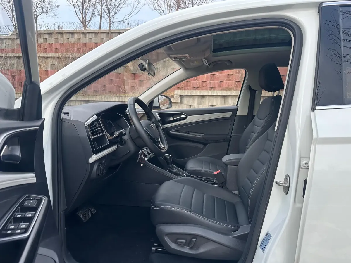 2023 Jetta VS7 1.4T 150HP L4 6AT,autocango,china used car exporter,china ev exporter,chinese used car exporter,chinese used ev exporter