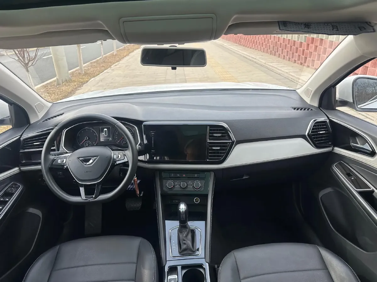 2023 Jetta VS7 1.4T 150HP L4 6AT,autocango,china used car exporter,china ev exporter,chinese used car exporter,chinese used ev exporter