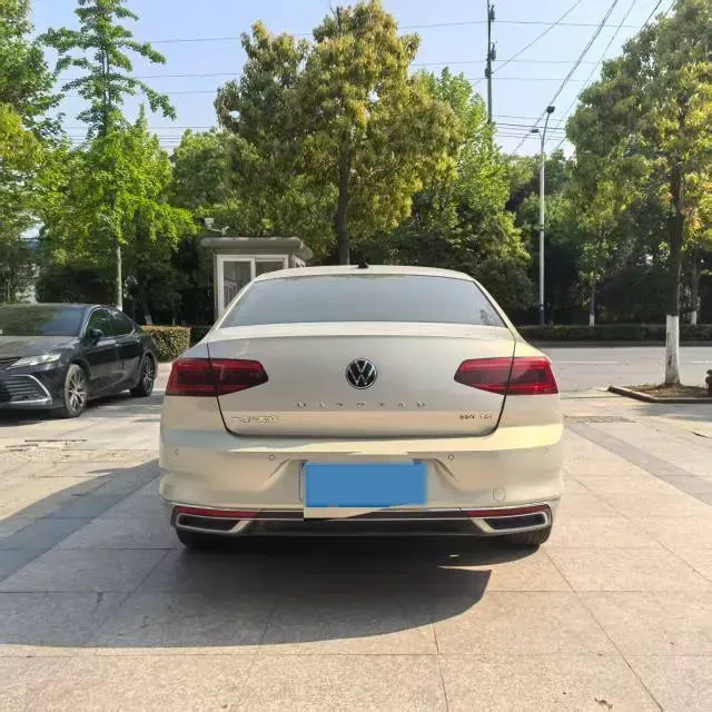 2020 Volkswagen Magotan 2.0T 186HP L4 7DCT,autocango,china used car exporter,china ev exporter,chinese used car exporter,chinese used ev exporter