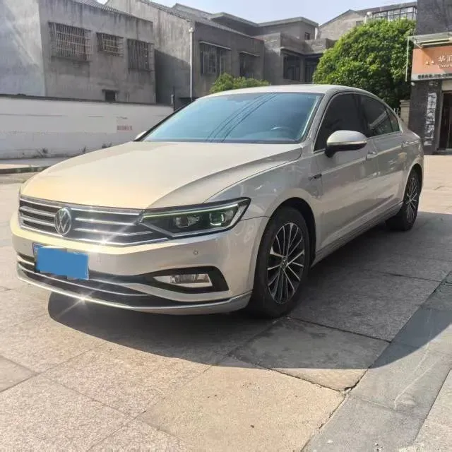 2020 Volkswagen Magotan 2.0T 186HP L4 7DCT,autocango,china used car exporter,china ev exporter,chinese used car exporter,chinese used ev exporter