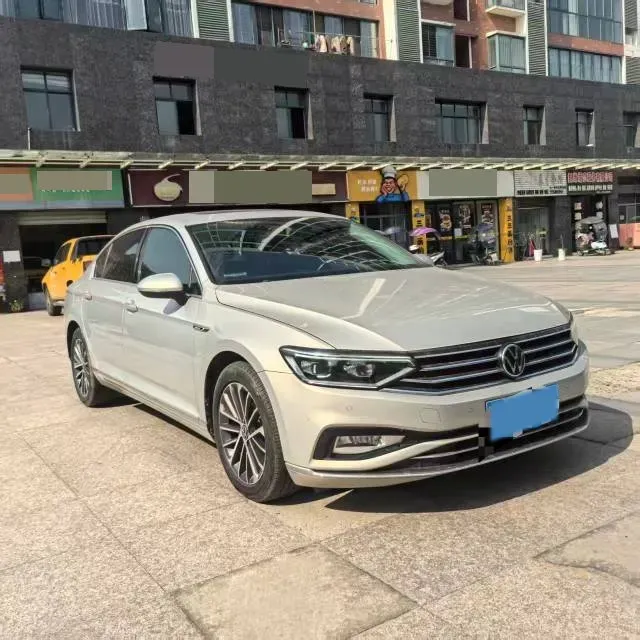 2020 Volkswagen Magotan 2.0T 186HP L4 7DCT,autocango,china used car exporter,china ev exporter,chinese used car exporter,chinese used ev exporter