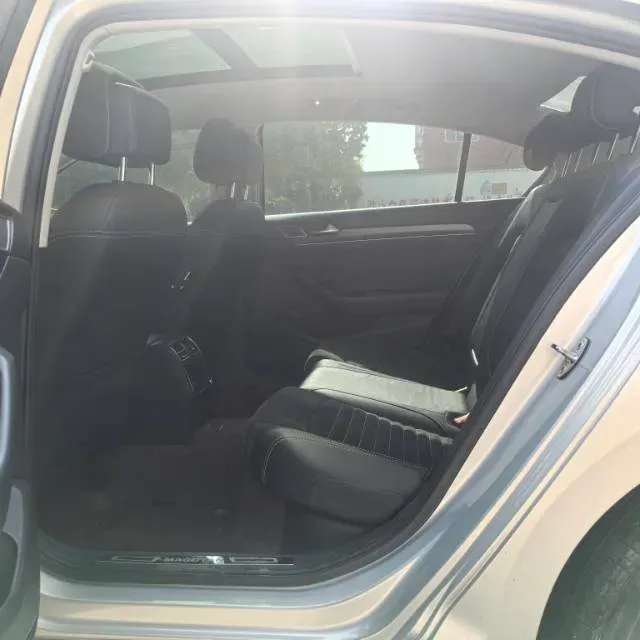 2020 Volkswagen Magotan 2.0T 186HP L4 7DCT,autocango,china used car exporter,china ev exporter,chinese used car exporter,chinese used ev exporter