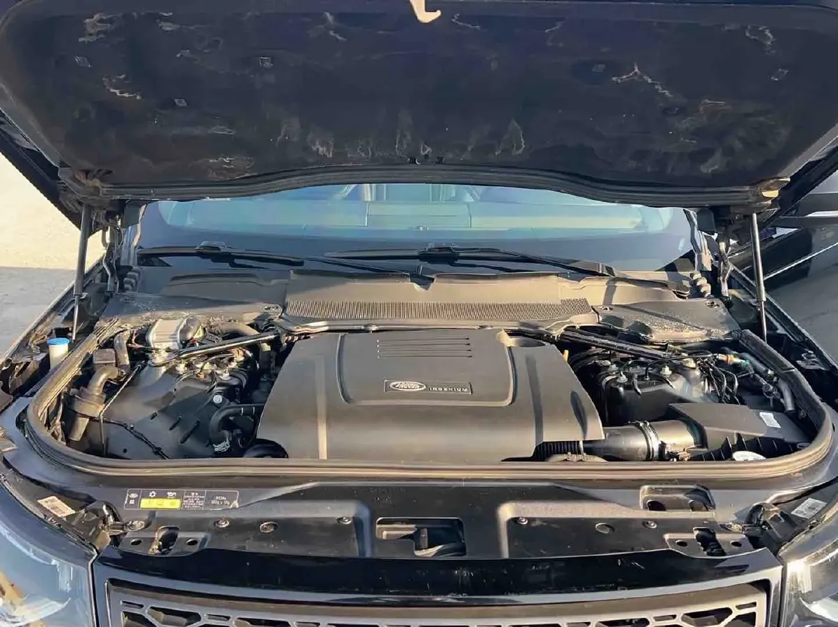 2019 Land Rover Discovery 2.0T 300HP L4 8AT,autocango,china used car exporter,china ev exporter,chinese used car exporter,chinese used ev exporter