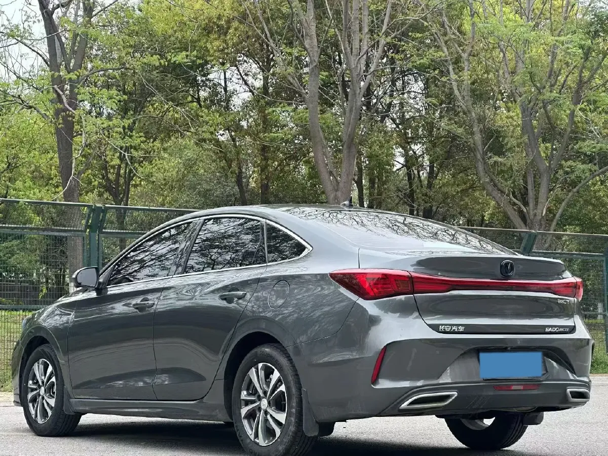 2023 ChangAn Eado 1.4T 160HP L4 7DCT,autocango,china used car exporter,china ev exporter,chinese used car exporter,chinese used ev exporter