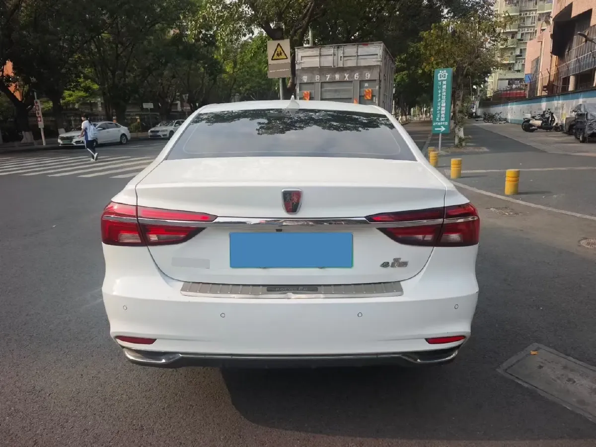 2017 Roewe i6 1.0T 125HP L3 2AT PHEV,autocango,china used car exporter,china ev exporter,chinese used car exporter,chinese used ev exporter