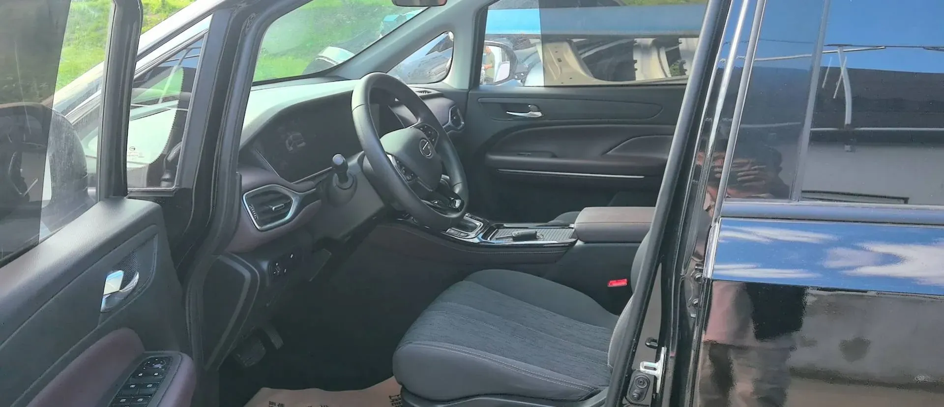 2021 GAC Trumpchi M6 1.5T 169HP L4 7DCT,autocango,china used car exporter,china ev exporter,chinese used car exporter,chinese used ev exporter