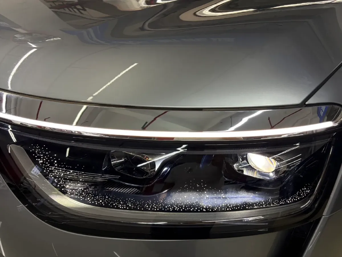 2025 AITO AITO M8 REEV 160HP REEV 53.4KWH,autocango,china used car exporter,china ev exporter,chinese used car exporter,chinese used ev exporter