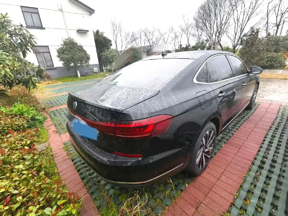 2025 Volkswagen Passat 2.0T 186HP L4 7DCT,autocango,china used car exporter,china ev exporter,chinese used car exporter,chinese used ev exporter