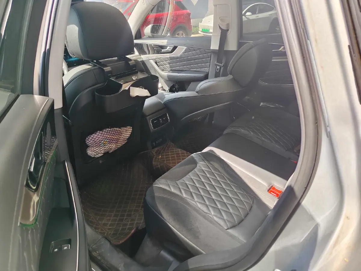 2019 HongQi HS5 2.0T 224HP L4 6AT,autocango,china used car exporter,china ev exporter,chinese used car exporter,chinese used ev exporter