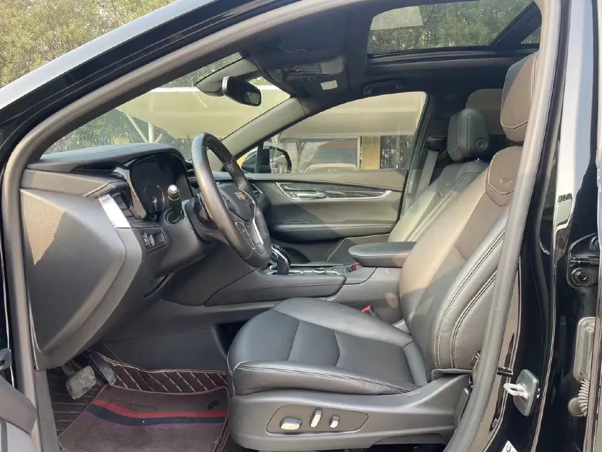 2021 Cadillac XT5 2.0T 237HP L4 9AT,autocango,china used car exporter,china ev exporter,chinese used car exporter,chinese used ev exporter