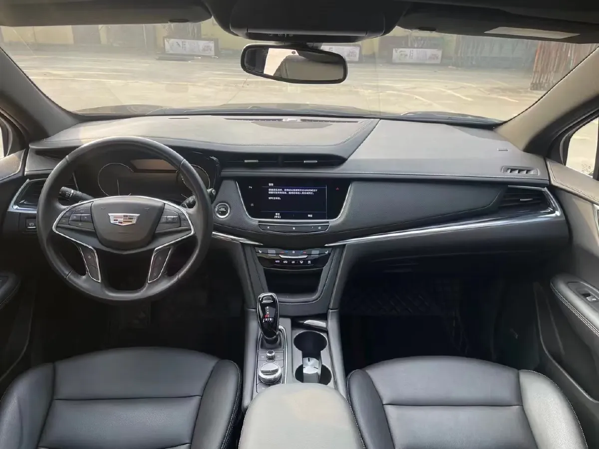 2021 Cadillac XT5 2.0T 237HP L4 9AT,autocango,china used car exporter,china ev exporter,chinese used car exporter,chinese used ev exporter