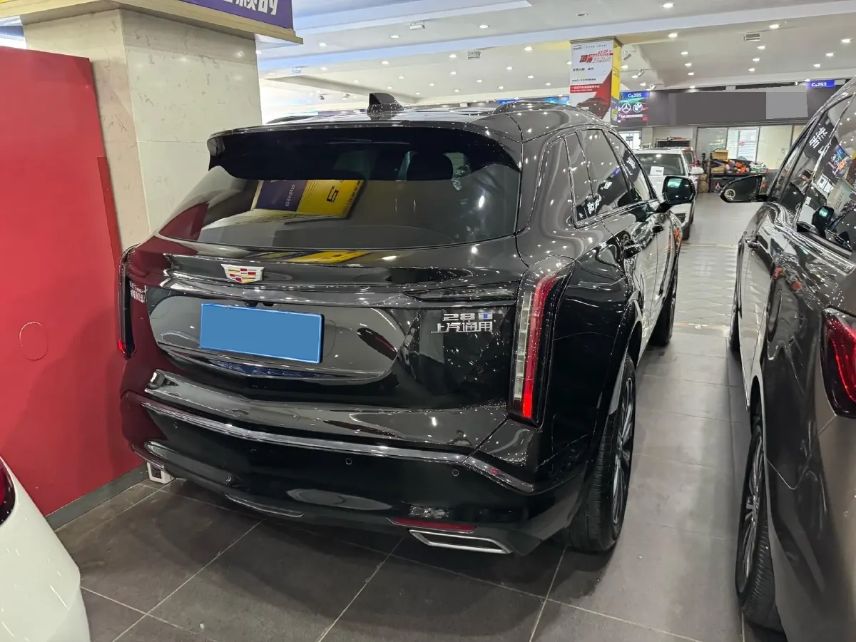 2025 Cadillac XT5 2.0T 237HP L4 9AT,autocango,china used car exporter,china ev exporter,chinese used car exporter,chinese used ev exporter