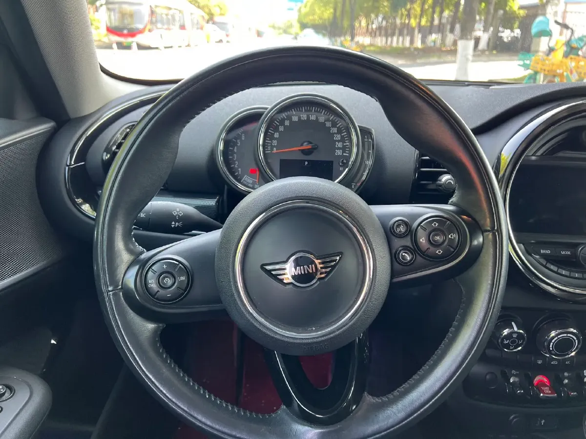 2018 Jeep Grand Commander 2.0T 234HP L4 9AT,autocango,china used car exporter,china ev exporter,chinese used car exporter,chinese used ev exporter