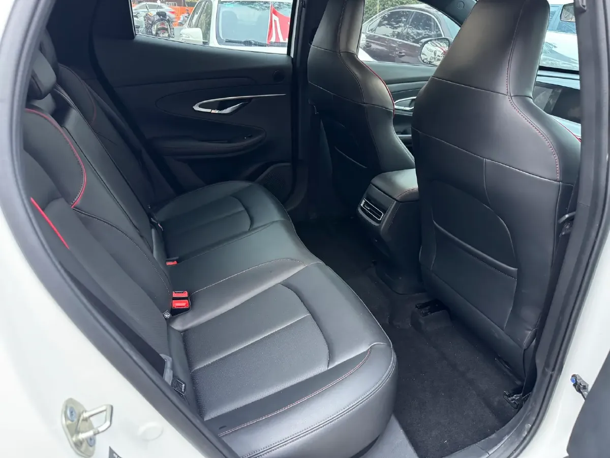 2022 ChangAn UNI-T 1.5T 188HP L4 7DCT,autocango,china used car exporter,china ev exporter,chinese used car exporter,chinese used ev exporter