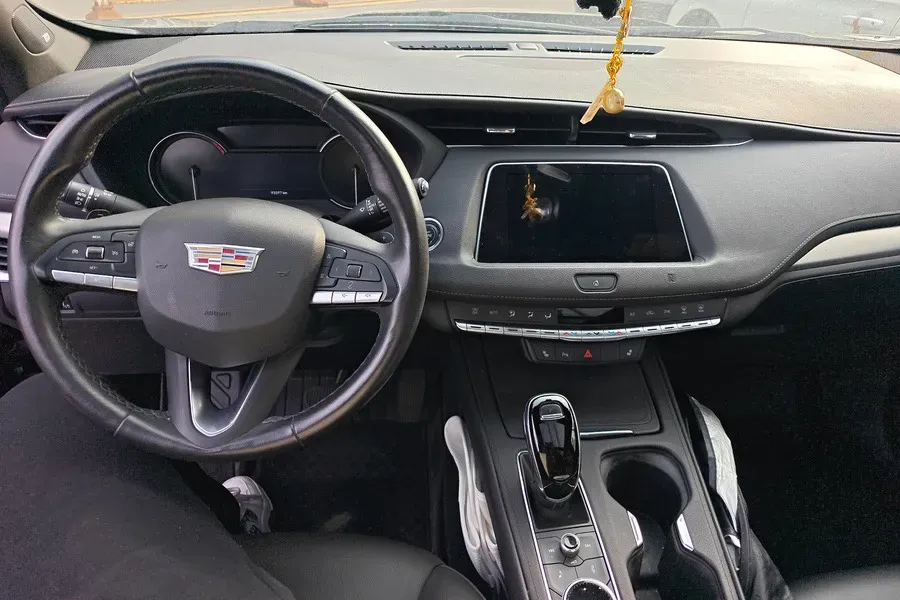 2021 Cadillac XT4 2.0T 237HP L4 9AT,autocango,china used car exporter,china ev exporter,chinese used car exporter,chinese used ev exporter