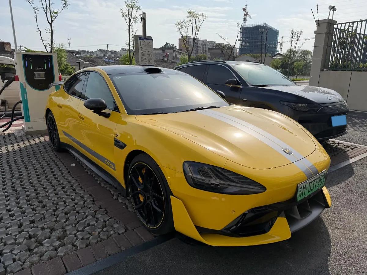 2025 MI SU7 Ultra BEV 93.7KWH,autocango,china used car exporter,china ev exporter,chinese used car exporter,chinese used ev exporter