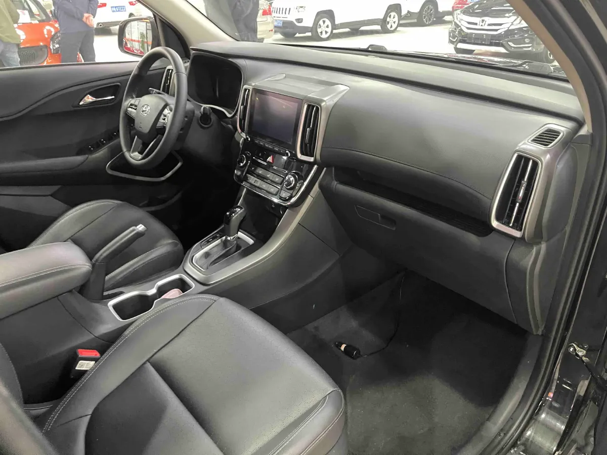 2018 Hyundai ix35 2.0L 160HP L4 6AT,autocango,china used car exporter,china ev exporter,chinese used car exporter,chinese used ev exporter