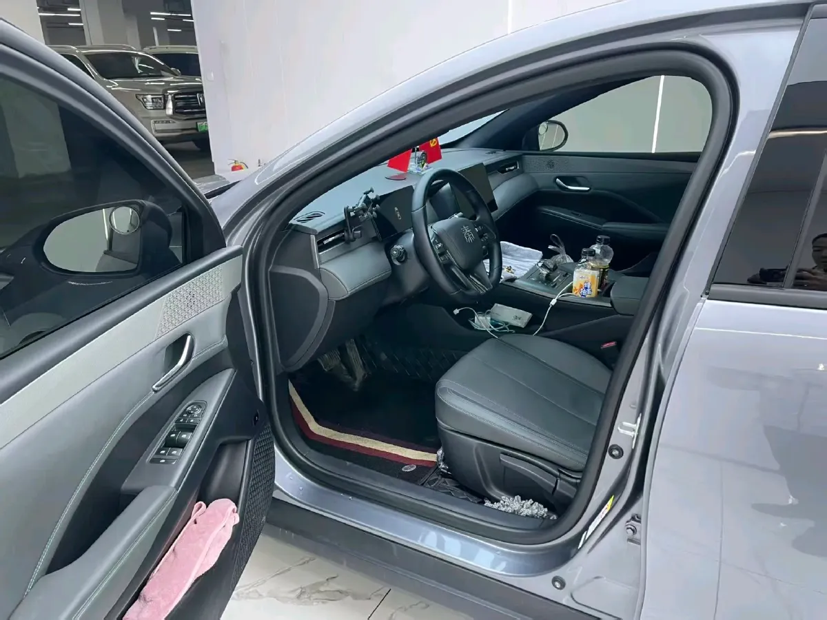 2025 BYD Seal05 DM-i 1.5L 101HP L4 E-CVT PHEV 7.68KWH,autocango,china used car exporter,china ev exporter,chinese used car exporter,chinese used ev exporter