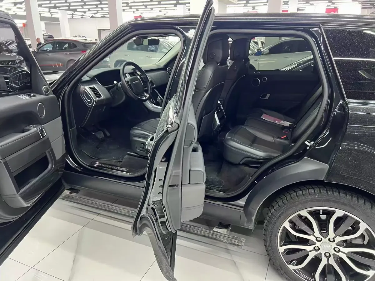2021 Land Rover Range Rover Sport 3.0T 360HP L6 8AT,autocango,china used car exporter,china ev exporter,chinese used car exporter,chinese used ev exporter