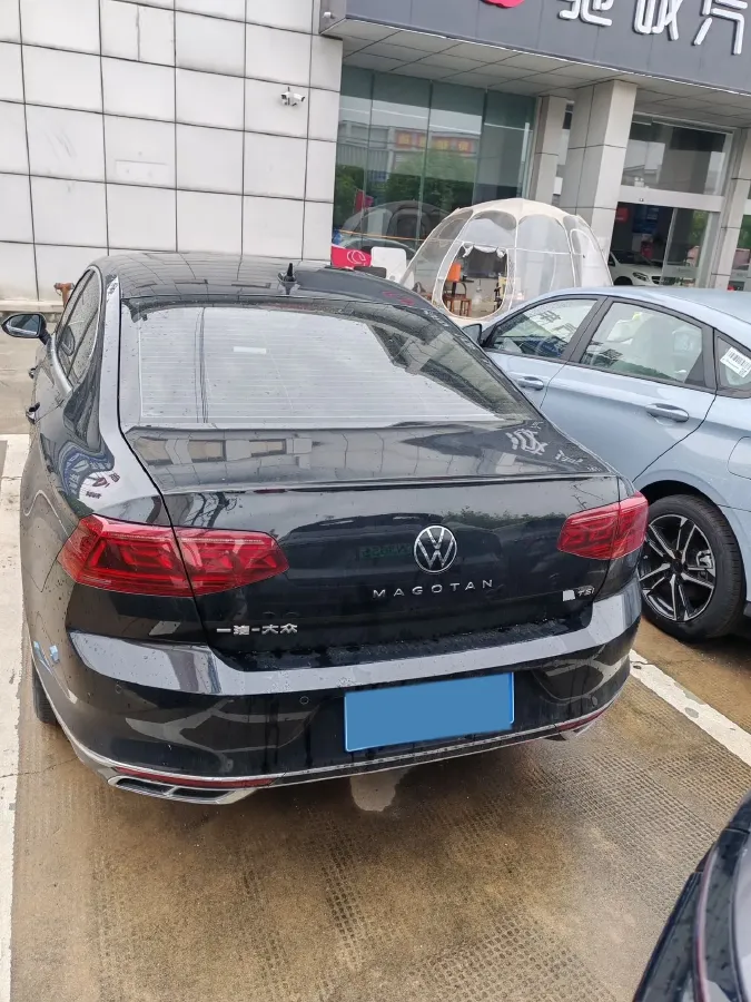 2025 Volkswagen Magotan 1.4T 150HP L4 7DCT,autocango,china used car exporter,china ev exporter,chinese used car exporter,chinese used ev exporter