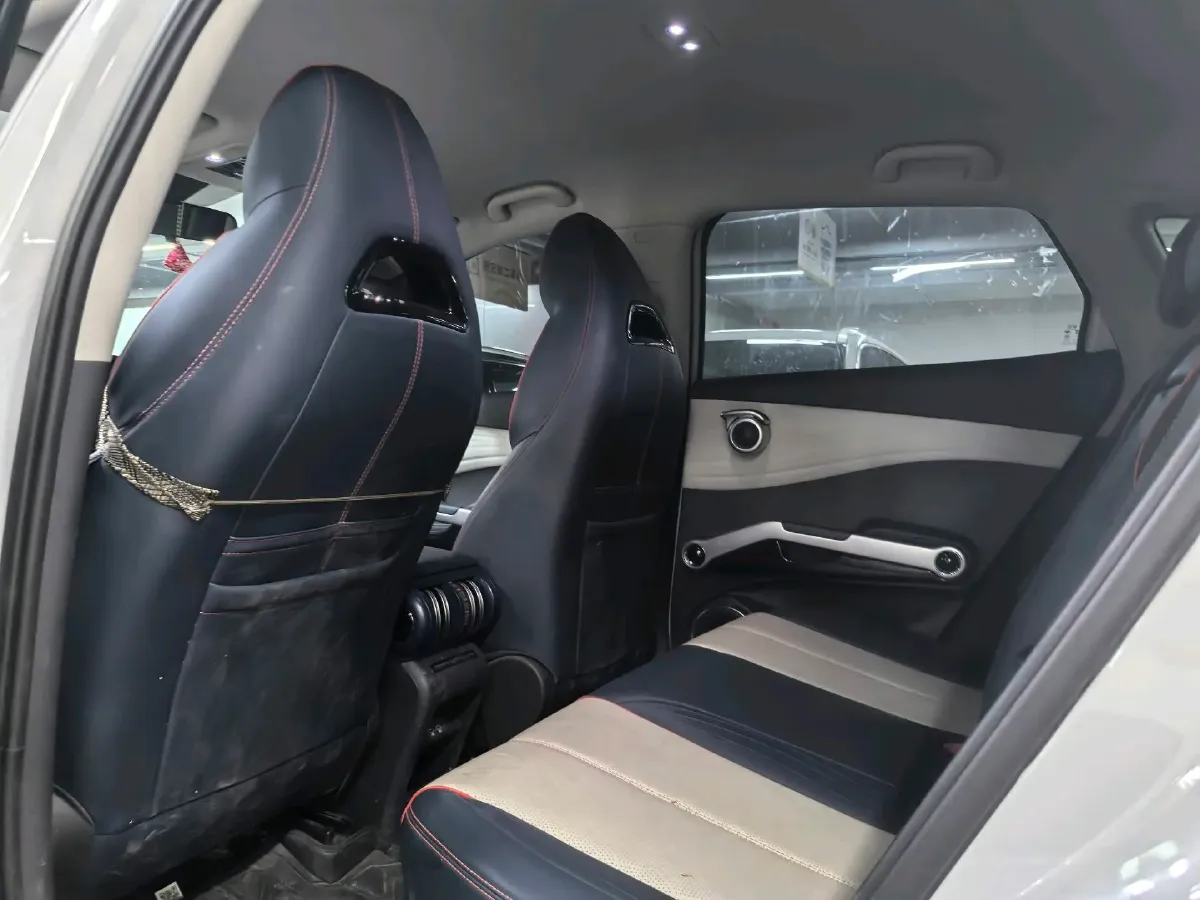 2022 Roewe RX5 MAX 1.5T 181HP L4 6AT,autocango,china used car exporter,china ev exporter,chinese used car exporter,chinese used ev exporter