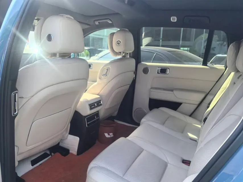 2023 Li L7 Range Extended 154HP REEV 40.9KWH,autocango,china used car exporter,china ev exporter,chinese used car exporter,chinese used ev exporter