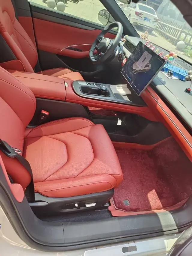 2024 MI SU7 BEV 73.6KWH,autocango,china used car exporter,china ev exporter,chinese used car exporter,chinese used ev exporter