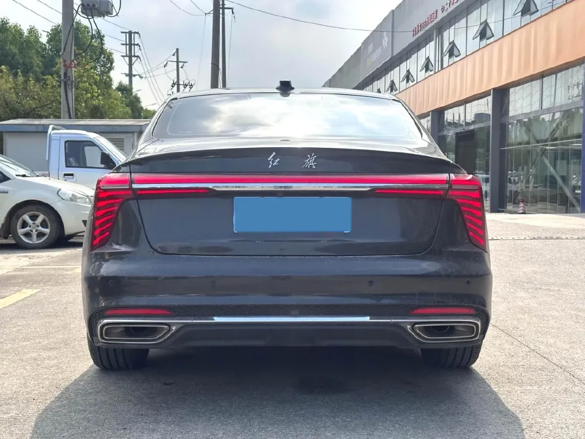 2023 HongQi H5 2.0T 224HP L4 8AT,autocango,china used car exporter,china ev exporter,chinese used car exporter,chinese used ev exporter