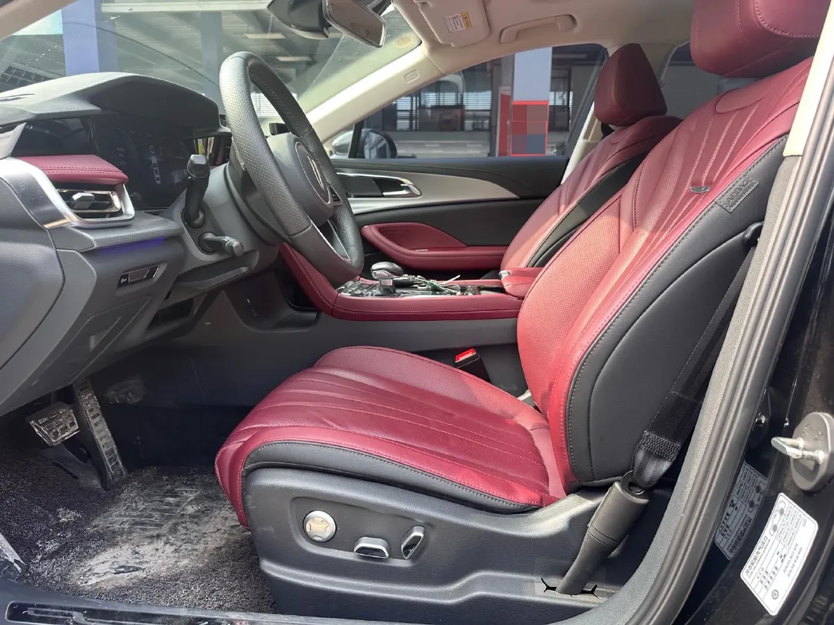 2023 HongQi H5 2.0T 224HP L4 8AT,autocango,china used car exporter,china ev exporter,chinese used car exporter,chinese used ev exporter