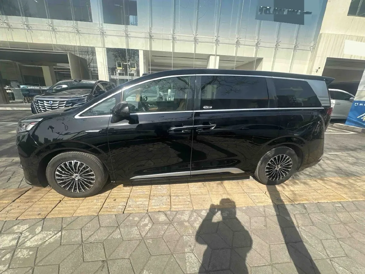 2025 Denza D9 1.5T 156HP L4 E-CVT PHEV 40KWH,autocango,china used car exporter,china ev exporter,chinese used car exporter,chinese used ev exporter