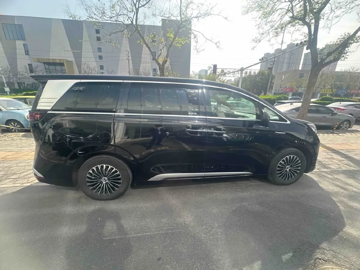 2025 Denza D9 1.5T 156HP L4 E-CVT PHEV 40KWH,autocango,china used car exporter,china ev exporter,chinese used car exporter,chinese used ev exporter