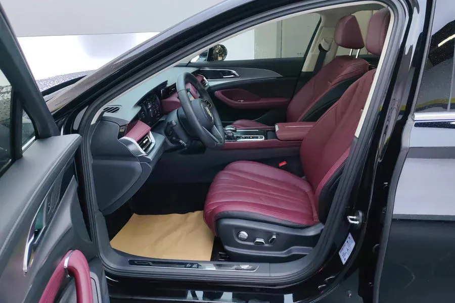 2022 HongQi H5 1.8T 197HP L4 6AT,autocango,china used car exporter,china ev exporter,chinese used car exporter,chinese used ev exporter