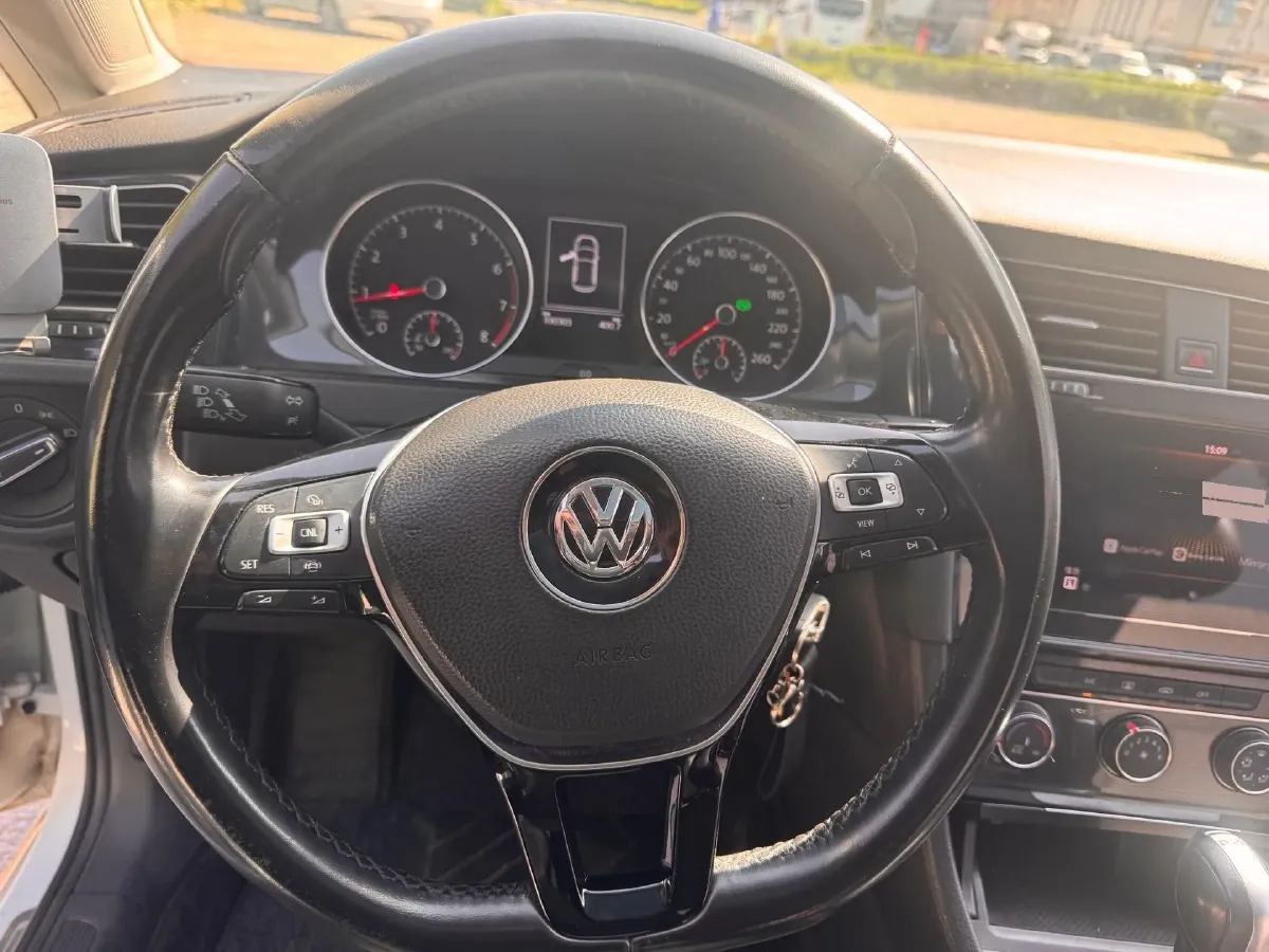 2020 Volkswagen Golf 1.4T 150HP L4 7DCT,autocango,china used car exporter,china ev exporter,chinese used car exporter,chinese used ev exporter