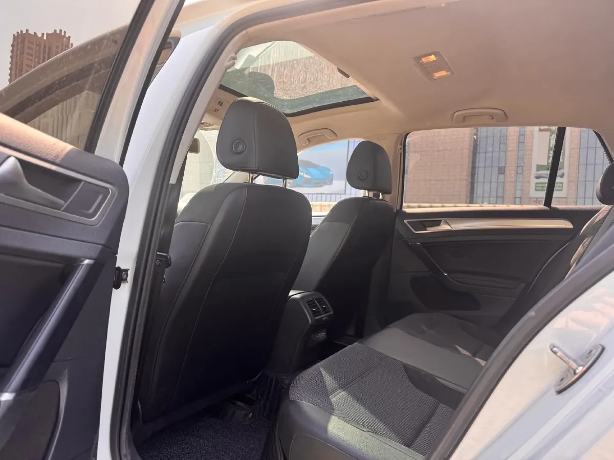 2020 Volkswagen Golf 1.4T 150HP L4 7DCT,autocango,china used car exporter,china ev exporter,chinese used car exporter,chinese used ev exporter