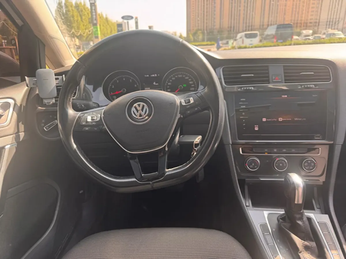 2020 Volkswagen Golf 1.4T 150HP L4 7DCT,autocango,china used car exporter,china ev exporter,chinese used car exporter,chinese used ev exporter