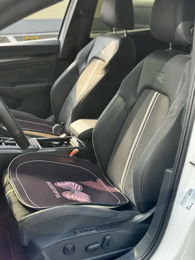 2023 Volkswagen Golf 1.4T 150HP L4 7DCT,autocango,china used car exporter,china ev exporter,chinese used car exporter,chinese used ev exporter