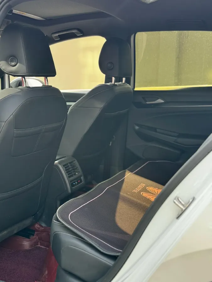 2023 Volkswagen Golf 1.4T 150HP L4 7DCT,autocango,china used car exporter,china ev exporter,chinese used car exporter,chinese used ev exporter