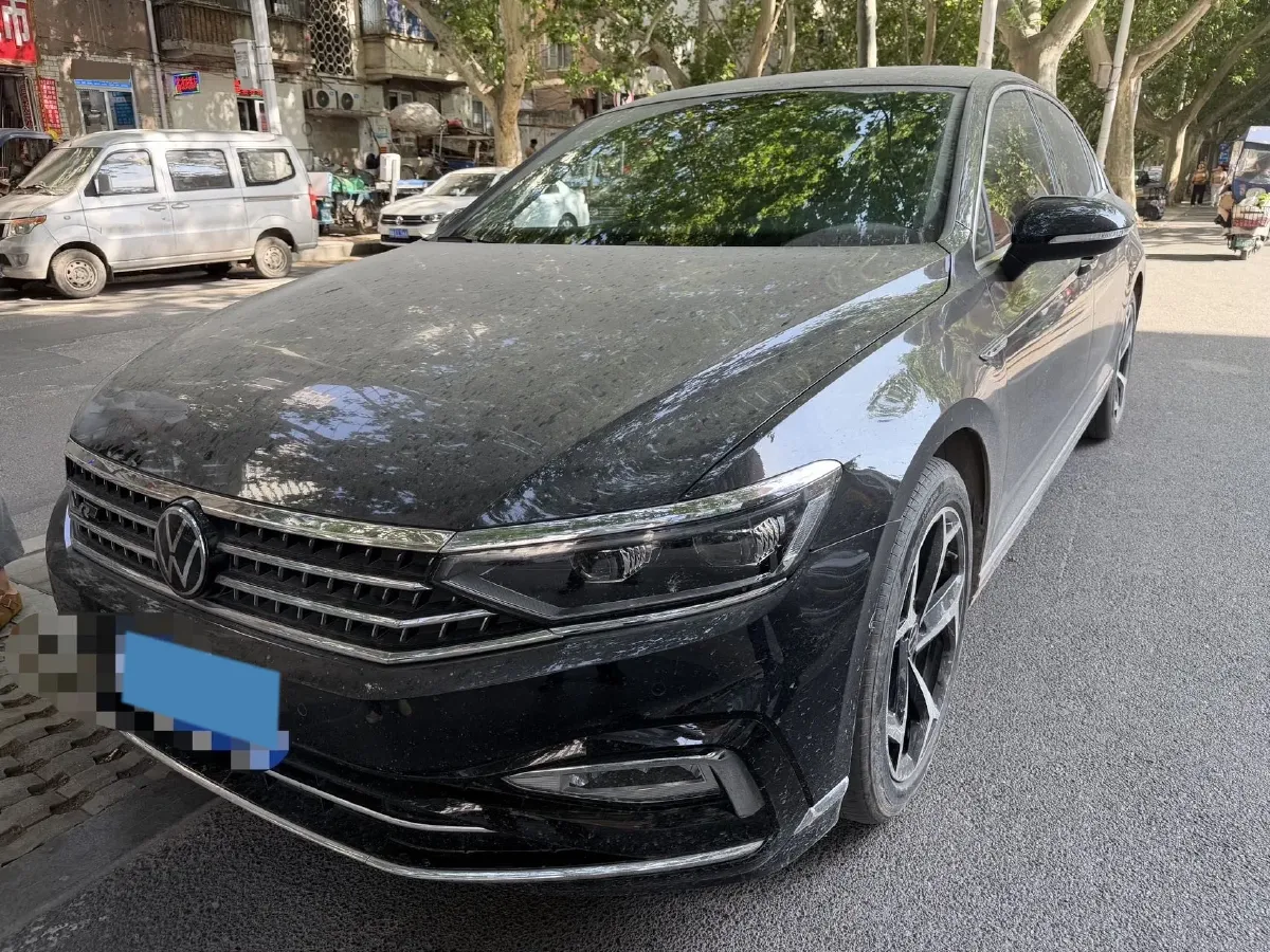2023 Volkswagen Magotan 2.0T 186HP L4 7DCT,autocango,china used car exporter,china ev exporter,chinese used car exporter,chinese used ev exporter
