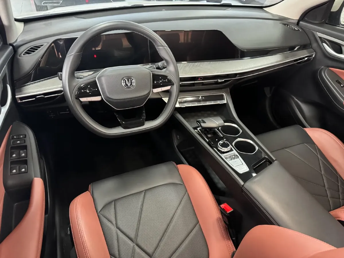 2023 ChangAn Eado 1.4T 160HP L4 7DCT,autocango,china used car exporter,china ev exporter,chinese used car exporter,chinese used ev exporter