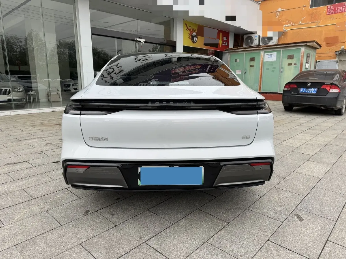 2025 Geely Galaxy E8 BEV 76KWH,autocango,china used car exporter,china ev exporter,chinese used car exporter,chinese used ev exporter