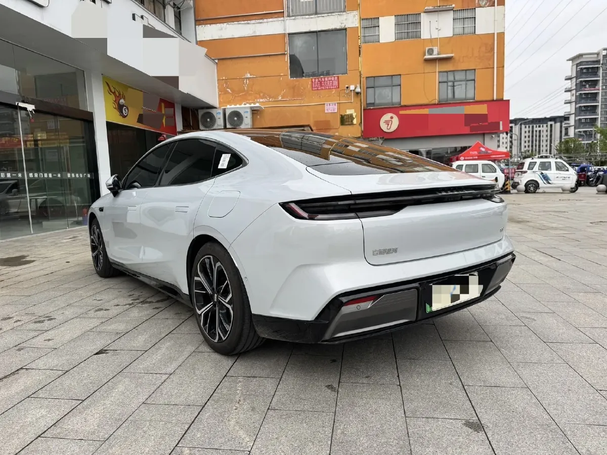 2025 Geely Galaxy E8 BEV 76KWH,autocango,china used car exporter,china ev exporter,chinese used car exporter,chinese used ev exporter