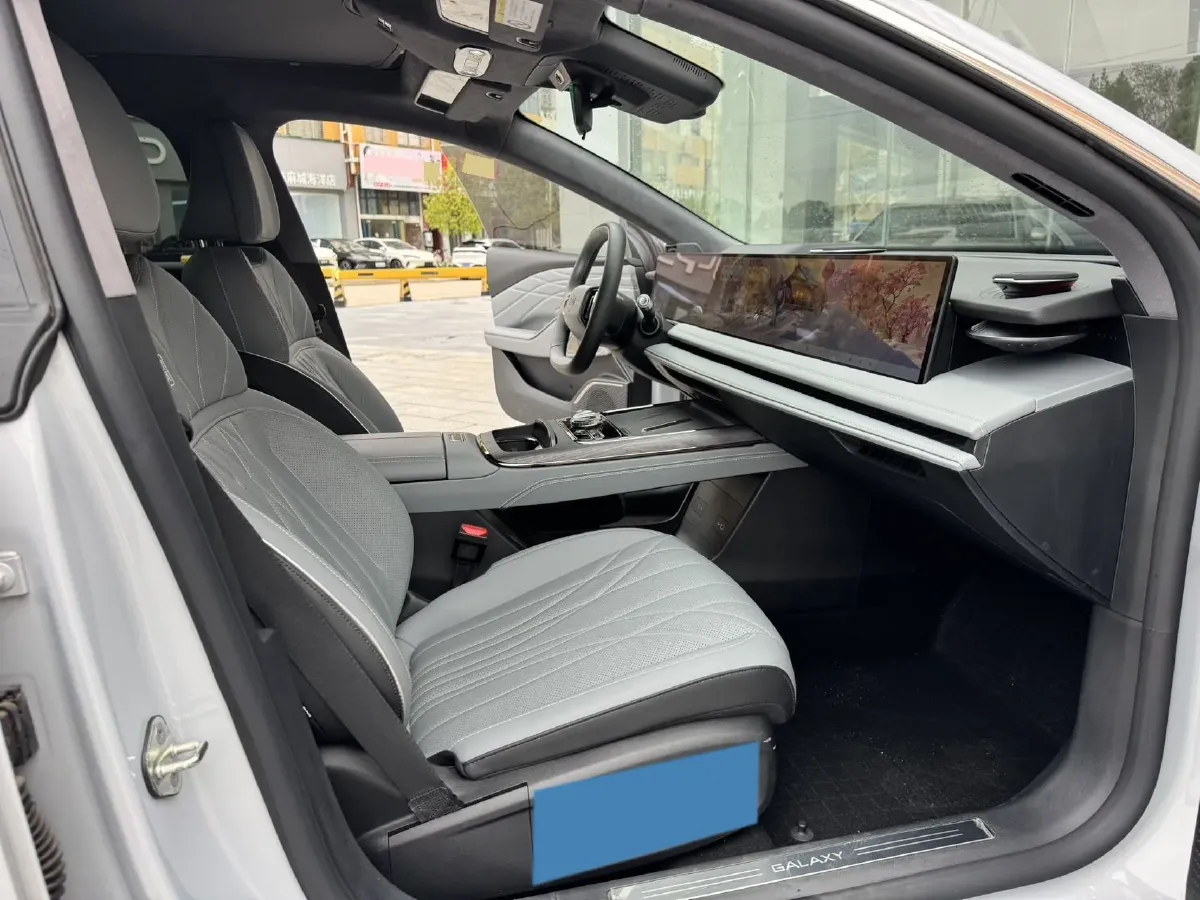 2025 Geely Galaxy E8 BEV 76KWH,autocango,china used car exporter,china ev exporter,chinese used car exporter,chinese used ev exporter