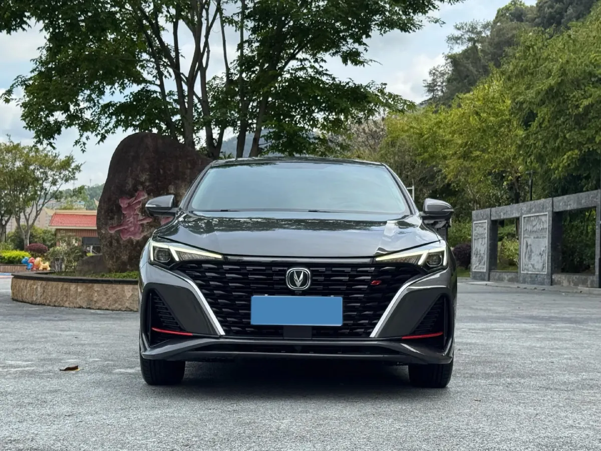 2021 ChangAn Eado 1.4T 160HP L4 7DCT,autocango,china used car exporter,china ev exporter,chinese used car exporter,chinese used ev exporter