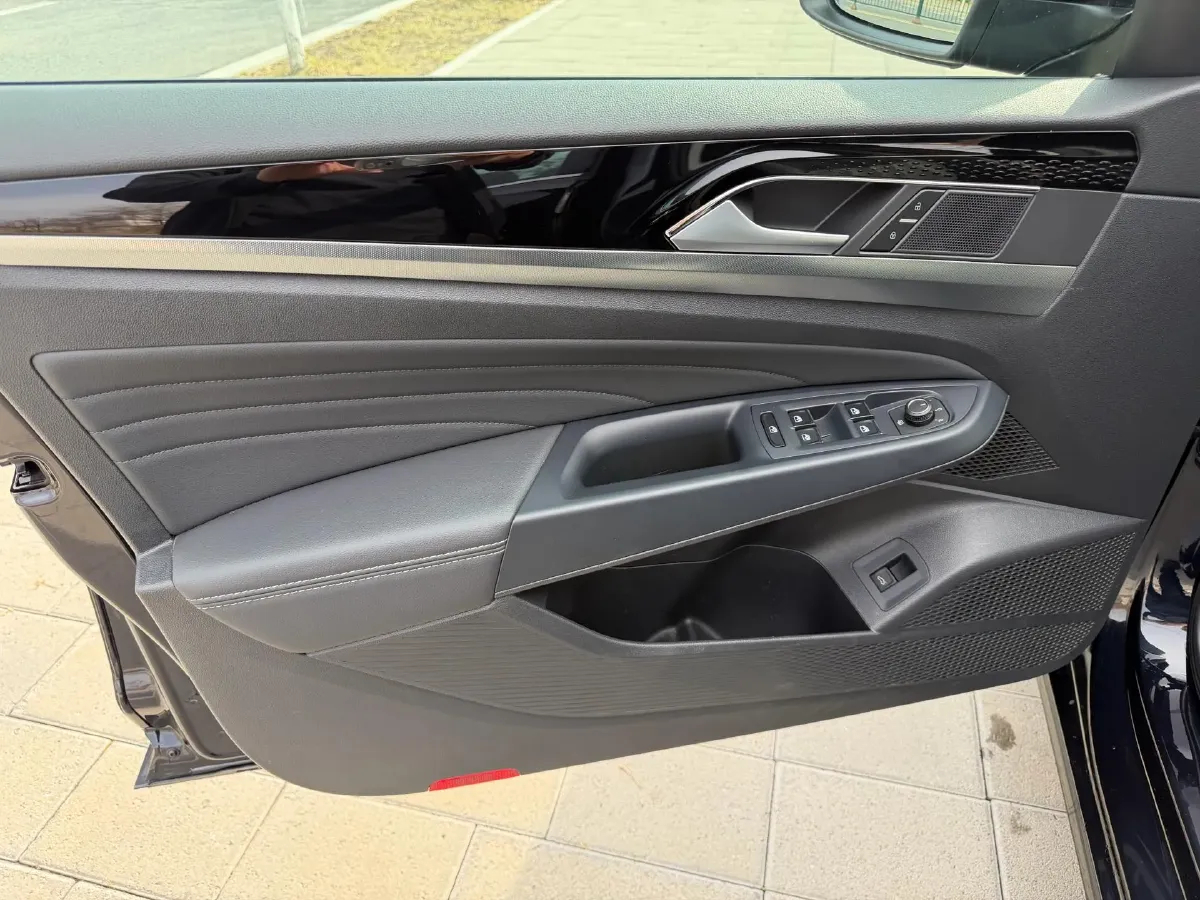 2022 Volkswagen Lamando 1.4T 150HP L4 7DCT,autocango,china used car exporter,china ev exporter,chinese used car exporter,chinese used ev exporter