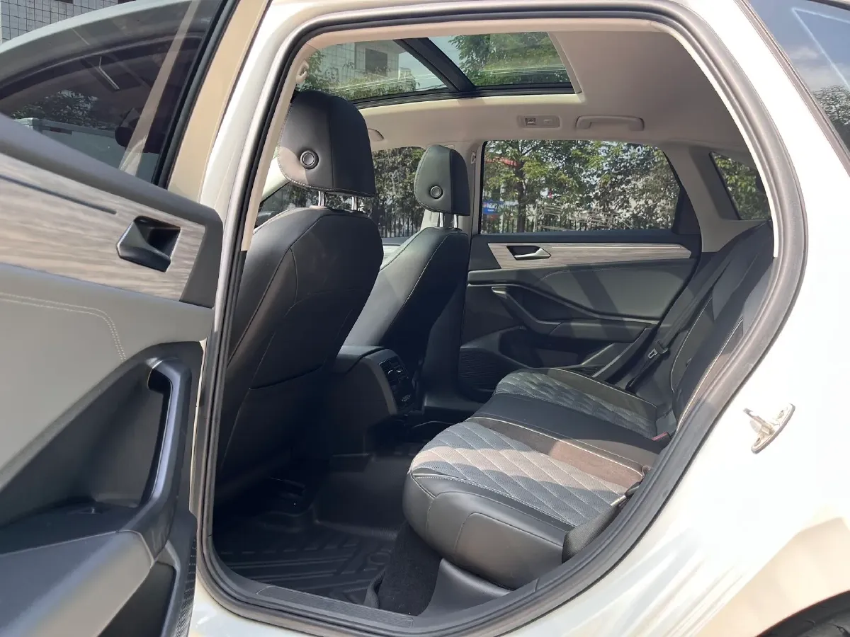 2023 Volkswagen Sagitar 1.5T 160HP L4 7DCT,autocango,china used car exporter,china ev exporter,chinese used car exporter,chinese used ev exporter