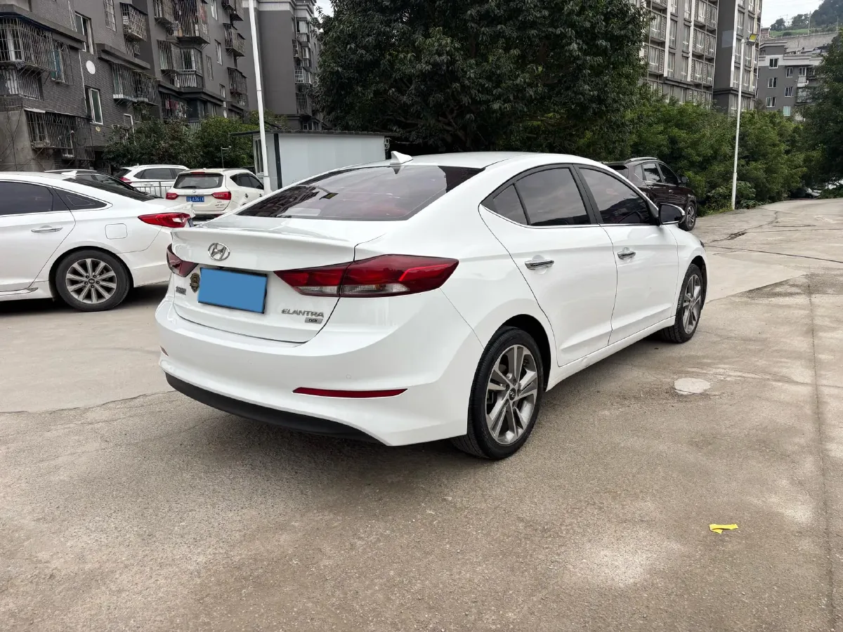 2018 Hyundai Elantra 1.6L 130HP L4 6AT,autocango,china used car exporter,china ev exporter,chinese used car exporter,chinese used ev exporter