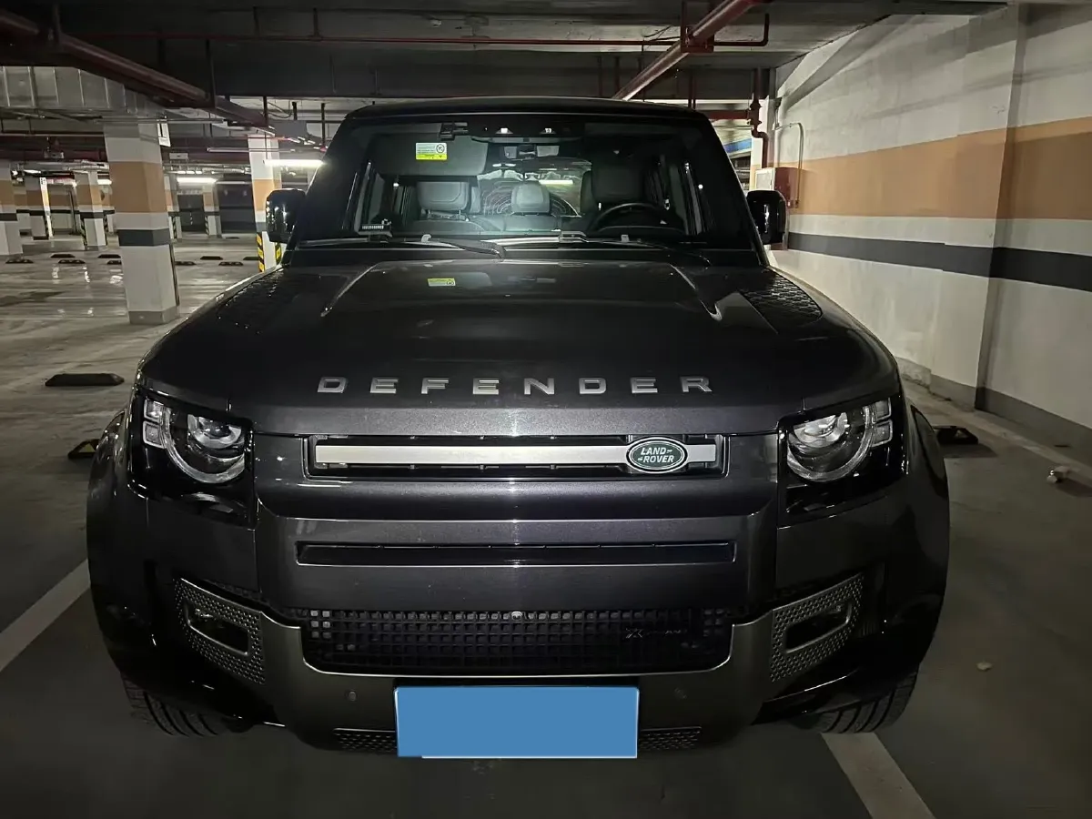 2023 Land Rover Defender 3.0T 400HP L6 8AT,autocango,china used car exporter,china ev exporter,chinese used car exporter,chinese used ev exporter