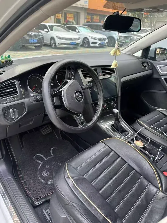 2018 Volkswagen Golf 1.6L 110HP L4 6AT,autocango,china used car exporter,china ev exporter,chinese used car exporter,chinese used ev exporter